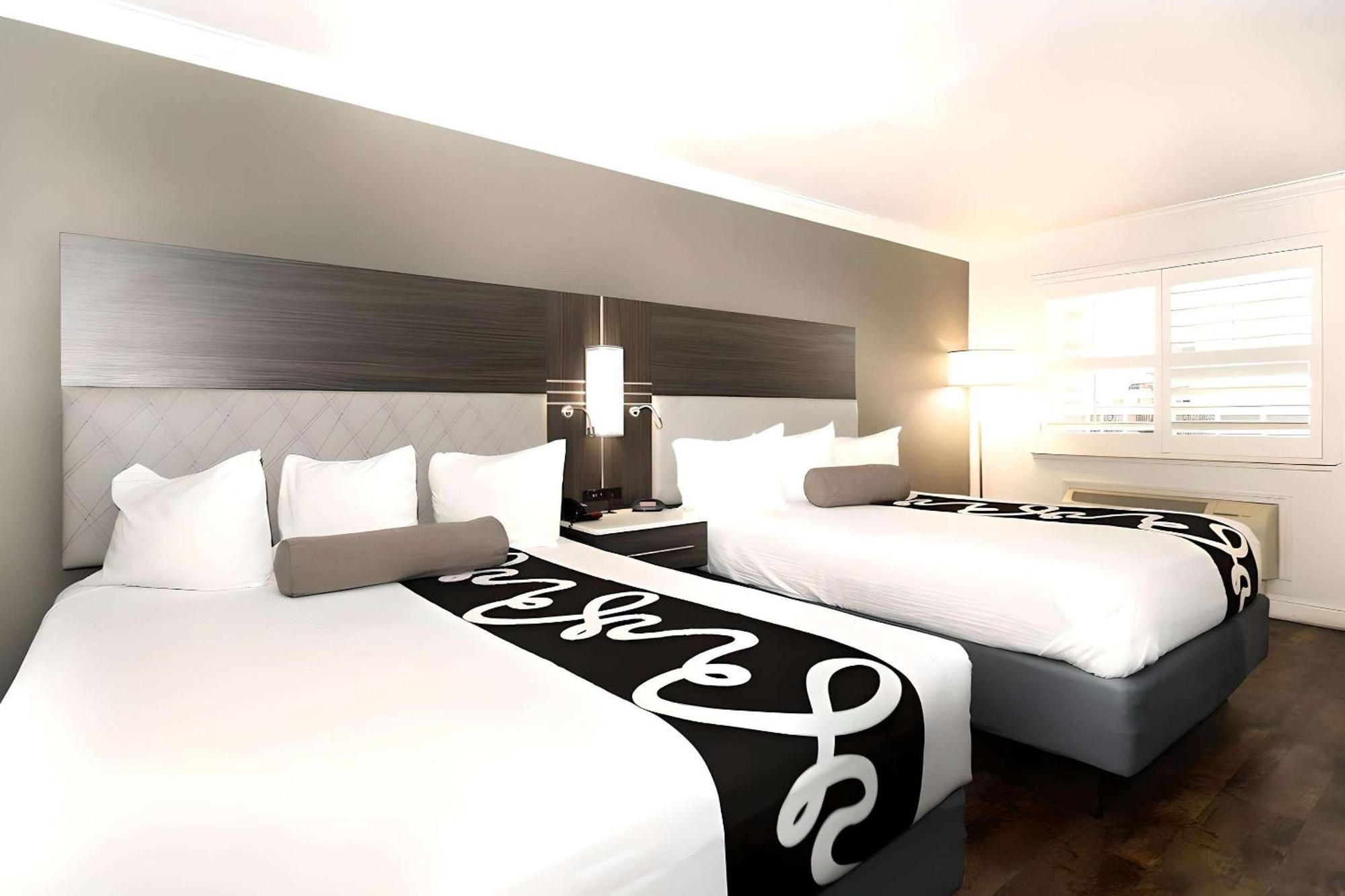 Rodeway Inn San Jose Hwy-101 Tully Rd Exit ภายนอก รูปภาพ