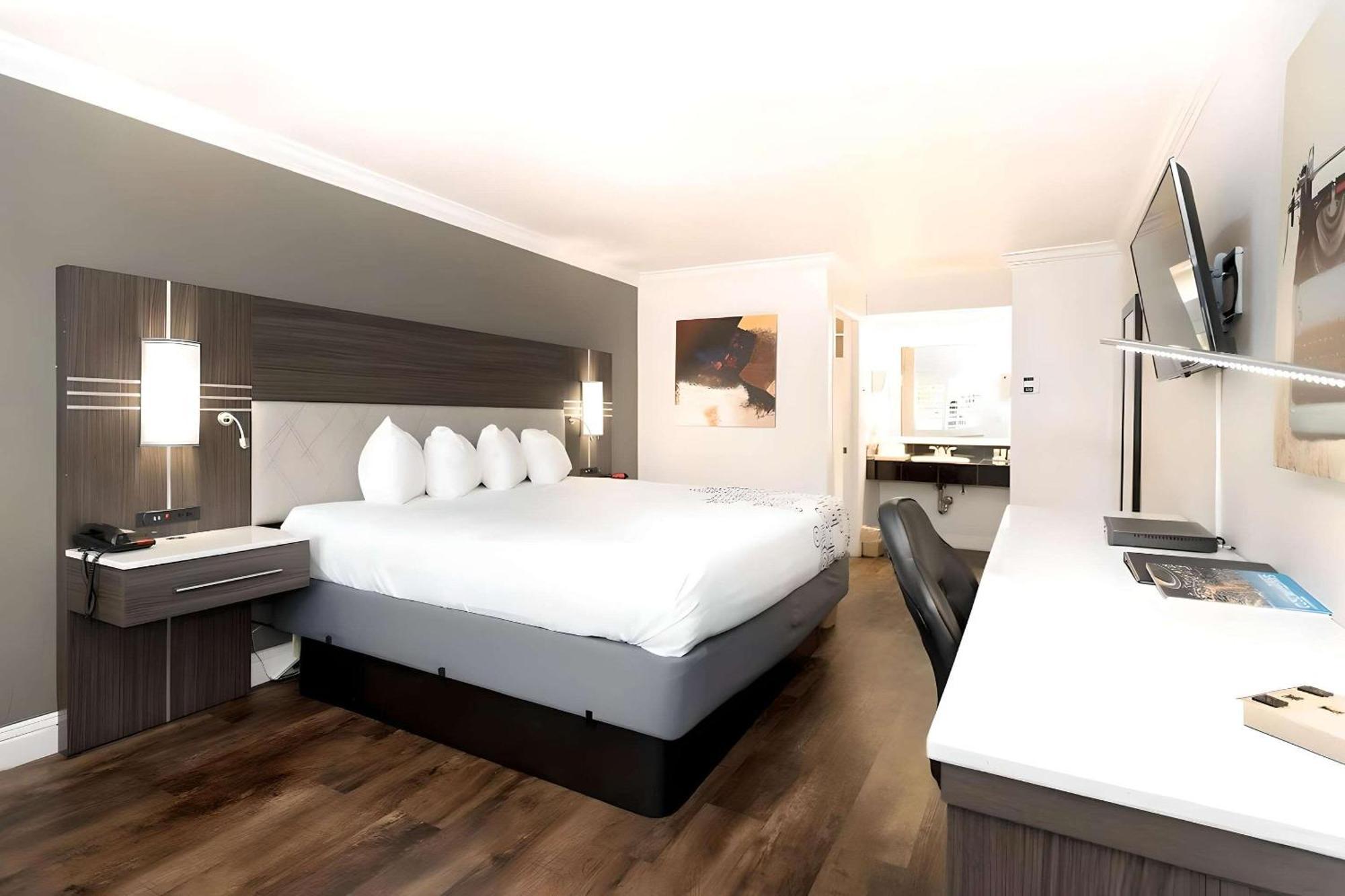 Rodeway Inn San Jose Hwy-101 Tully Rd Exit ภายนอก รูปภาพ
