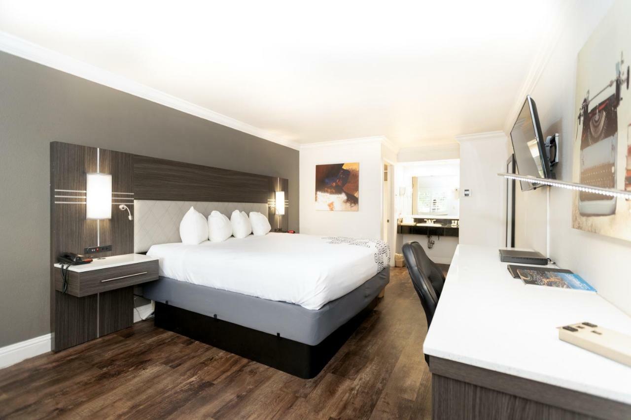 Rodeway Inn San Jose Hwy-101 Tully Rd Exit ภายนอก รูปภาพ
